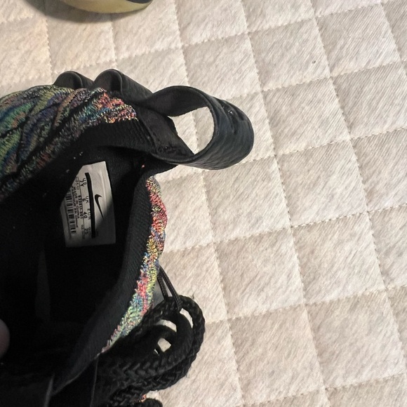 Nike shoes - Picture 3 of 7